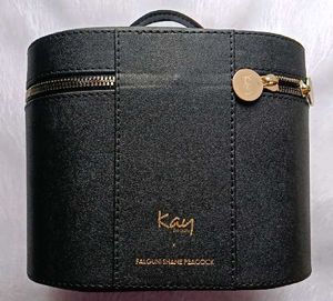 kay beauty vanity ♥️💕