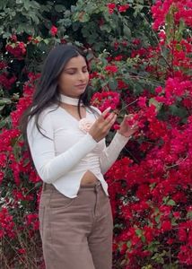Chic White Long Sleeve Crop Top