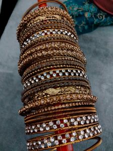 BRIDAL PARTY WEAR BANGLE SET