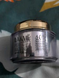 Lakme Perfect Radiance Day Gel Creme