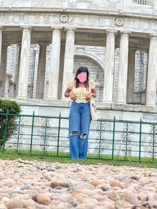 Max Trendy Ripped Wide-Leg Jeans
