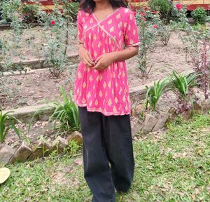 Beautiful Pink Printed Kurta