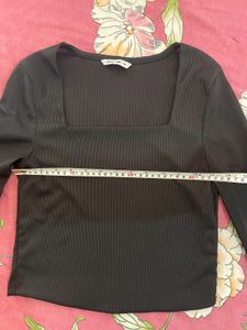 Black Square Neck Long Sleeve Top