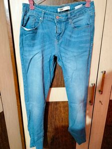 Max Slim Fit Jeans