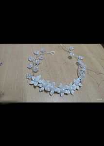 Floral &amp; Crystal Hair Accessory hai
