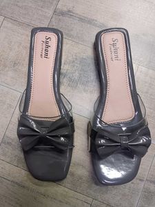 Stylish Bow Detail Flats