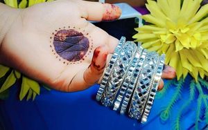 Sparkling Crystal,Silver Stone Bangles Set (Size 2