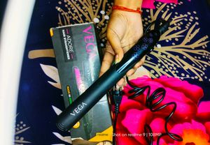 Vega Hair Straightener
