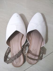 🔥Price Dropped 🔥 Shoetophia White Women Flats