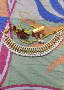 Neckles Set