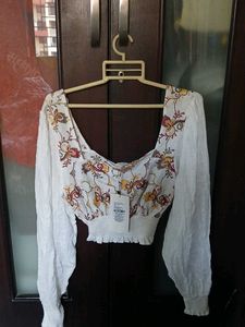 Floral Embroidered Crop Top - L Size