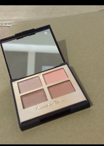 Charlotte Tilbury eyeshadow pillow talk