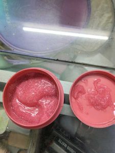 Bryan &amp; Candy Strawberry Face &amp; Body Polish