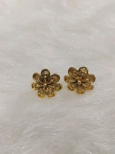 One Gram Gold Stud