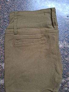 Brown Stretchable Jeans / No Flaws / used only onc