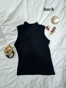 Sleeveless Black Mock Neck Top(negotiable)