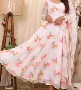 White Kurta Set with Geometric Print
