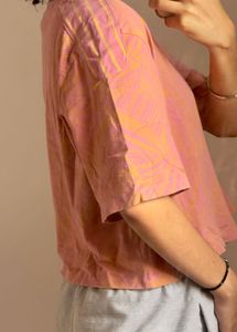 Pink Graphic Print Cropped T-Shirt