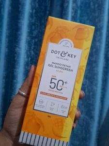 Dot & Key Mango Gel Sunscreen SPF 50+