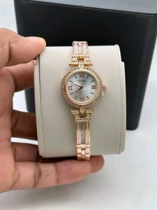 GUESS PREMIUM QUALITY LADIES WATCH AT SALE