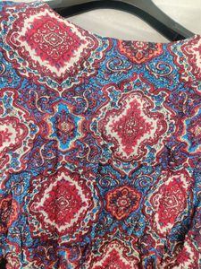 Cape Model Top With Black Inside