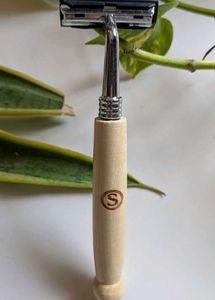 Wooden Razor