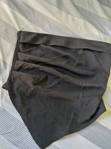 Chic Black Strapless top