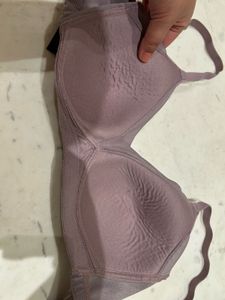 smooth and Comfortable Everyday Bra