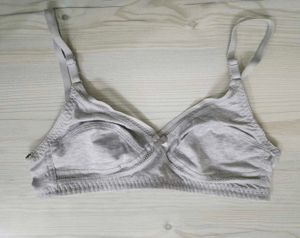 Dressberry Grey Solid Non-wired Bra! 🤺
