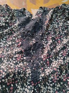 Floral Print V-Neck Puff Sleeve Top