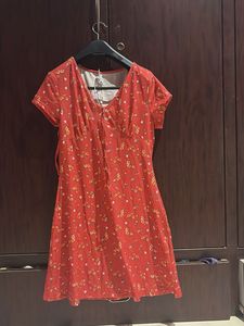 Chic Red Floral Print Mini Dress