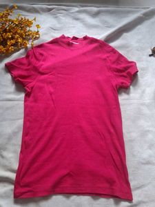 pink top