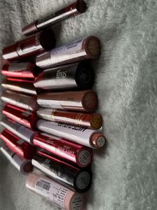 Collection of 17 Lipsticks