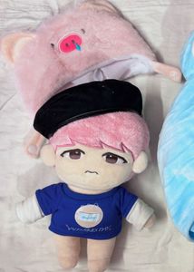 Kdoll set (Google says it’s fanmade bts jimin)