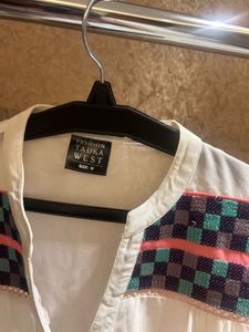 M size Elegant White Embroidered Kurta