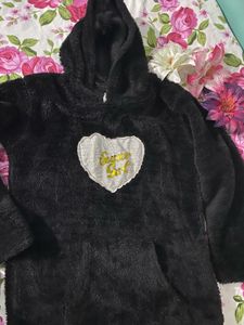 Cozy Black Fleece Hoodie - 'Summer Girl'