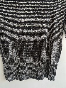Stylish Black &amp; White Striped Top