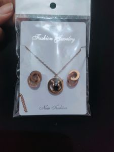 Anti Tarnish Neckpiece And Earrings Set