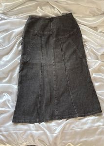 Gray Cargo Midi Skirt✨