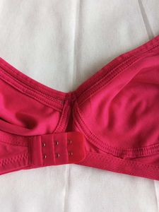 Combo Pack Of Bra And Seamless Briefs