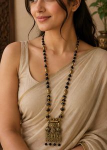 Elegant Black & Gold Necklace
