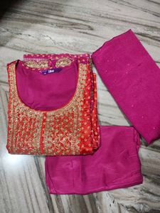 Embroidered Kurta Set