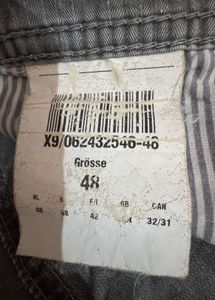 Men's Grey Relaxed Fit Jeans