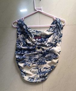 Blue &amp; White Printed Sleeveless Top