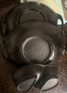 2 serving bowls &amp; saucers