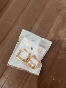Chic Gold Square Pearl Earrings