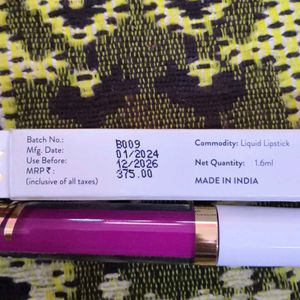 MYGLAMM LIT Liquid Matte Lipstick cuffing