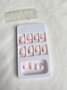 NAILS SET✨ (12 Pcs)