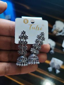 Assorted Women's Jewelry Set