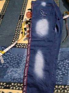 Stylish Distressed Denim Jeans